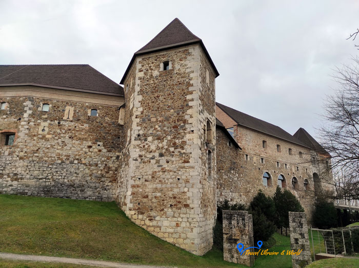 П'ятикутна вежа (Peterokotni stolp), Любляна