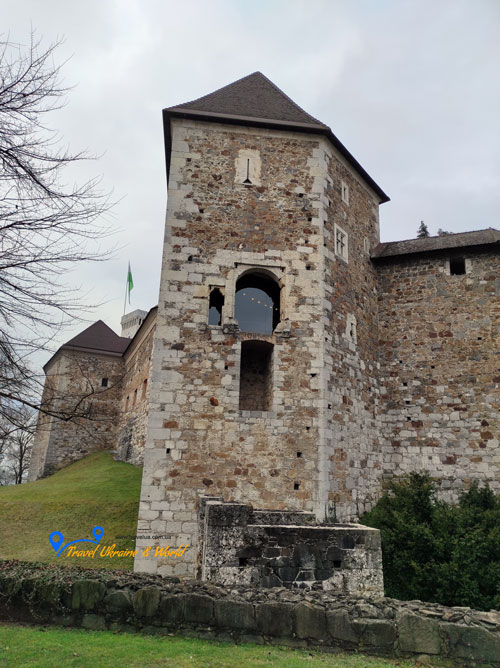 Лігво дракона (Zmajev brlog), Любляна