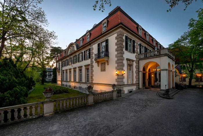 Schlosshotel Berlin by Patrick Hellmann
