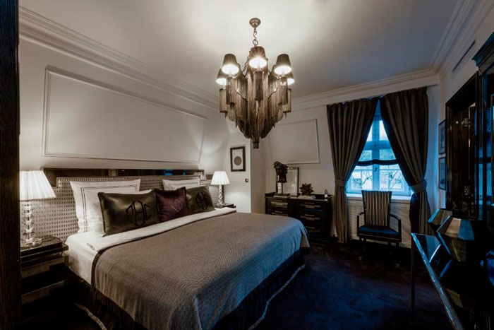 Schlosshotel Berlin by Patrick Hellmann