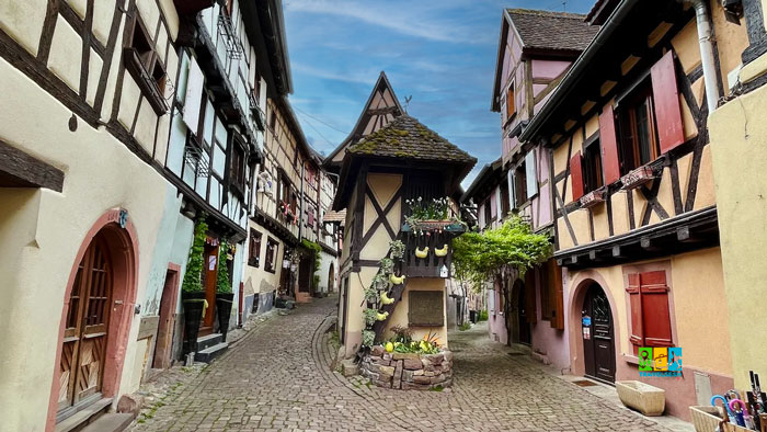 Switzerland (Швейцарія)