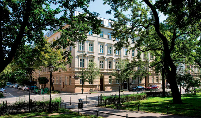 Krakow hotels with parking